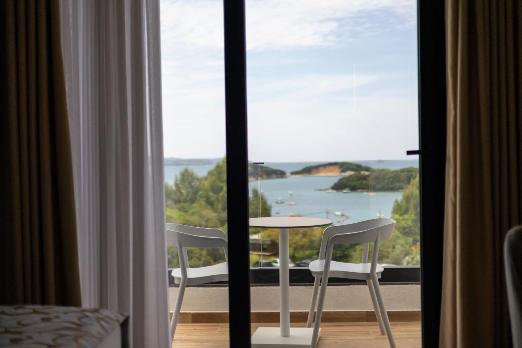 Bora Bora Hotel Ksamil Luaran gambar